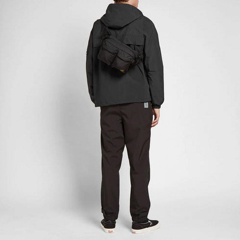 Carhartt WIP 軍事斜胸包